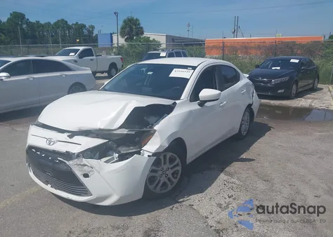 2017 Toyota Yaris z USA, uszkodzony, nr VIN 3MYDLBYV5HY176291